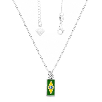 Gargantilha folheada a prata com pingente em forma da bandeira do Brasil